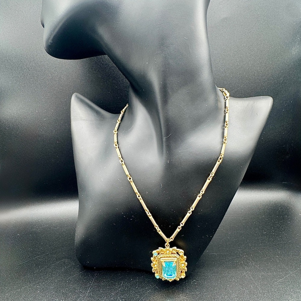 Vintage Coro Pendant Necklace Gold Tone Bar Link Chain Blue Glass Art Deco 17 in